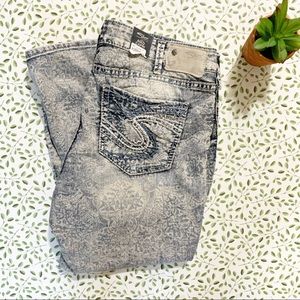 NWT Silver jeans boho print aiko jean capris